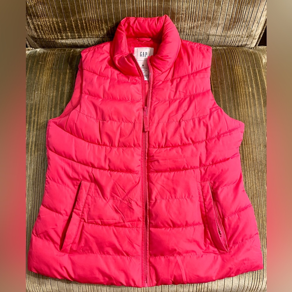 Gap Bright Pink Sleeveless Puffer Vest - Excellent Condition / Medium